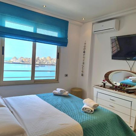Luxury Seafront Apartments Sarandë Exterior foto