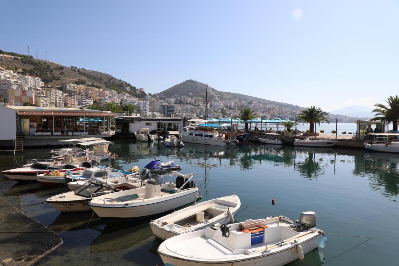 Luxury Seafront Apartments Sarandë Exterior foto
