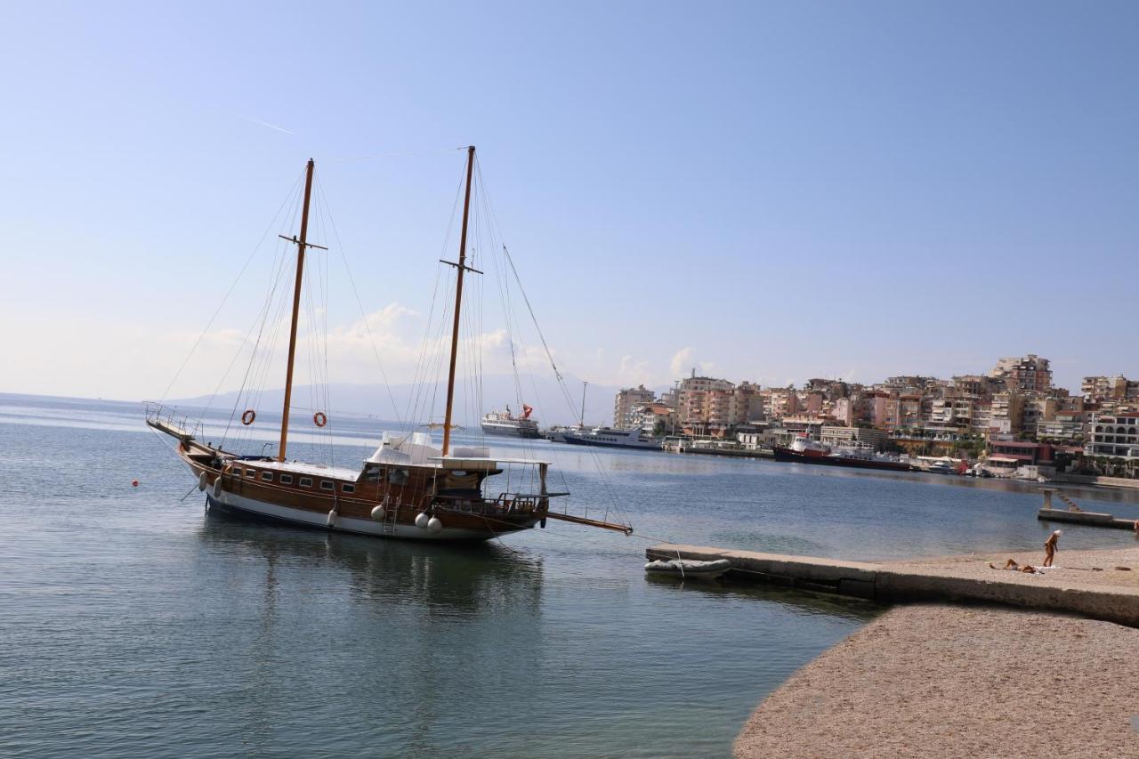 Luxury Seafront Apartments Sarandë Exterior foto