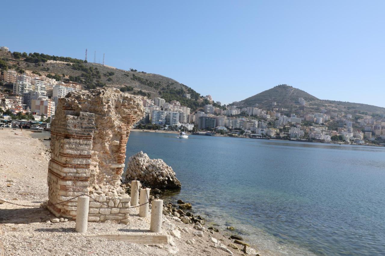 Luxury Seafront Apartments Sarandë Exterior foto
