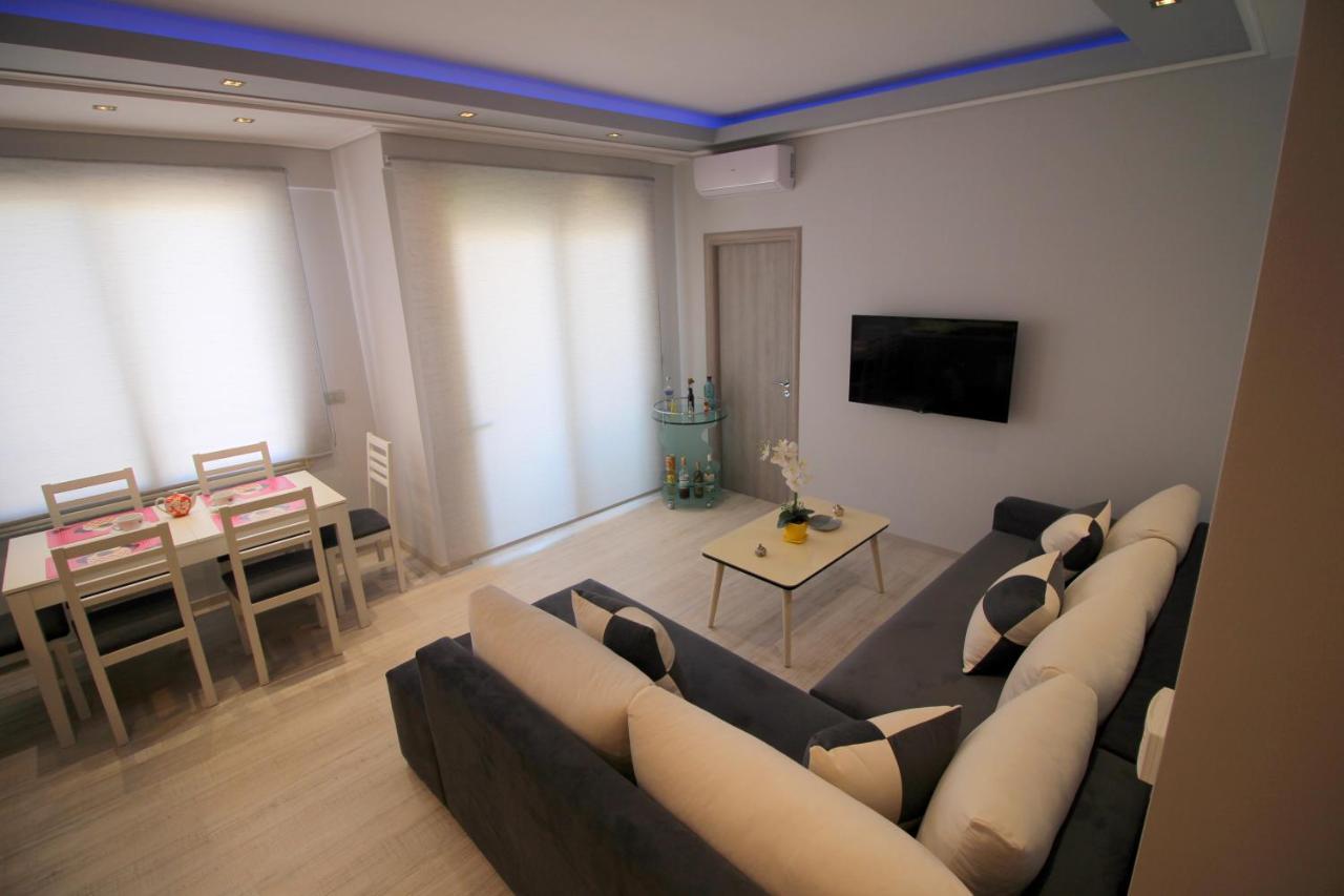 Luxury Seafront Apartments Sarandë Exterior foto