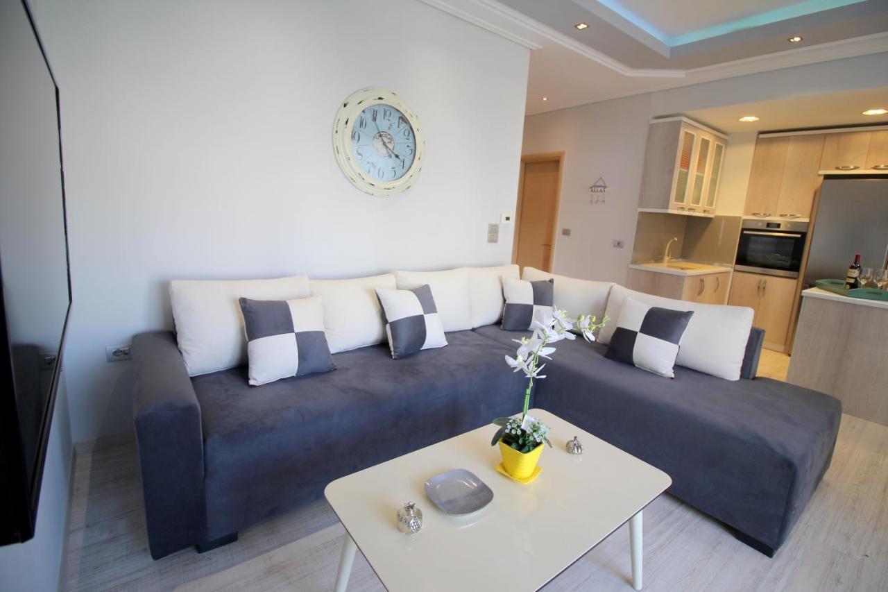Luxury Seafront Apartments Sarandë Exterior foto